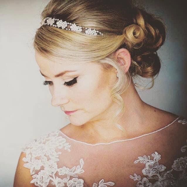 Bridal hair review for Amy Ferris Hair by Fiona Hue