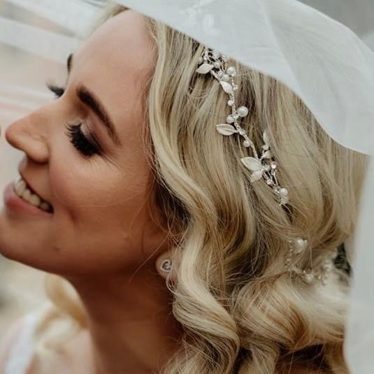 Wedding hair review for Amy Ferris Hair by Chantelle Moss